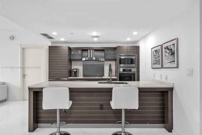 Foto del edificio - 200 Biscayne Blvd