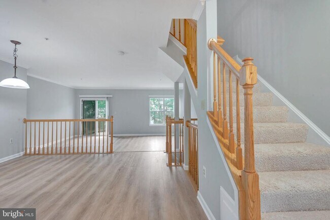 Foto del edificio - 1804 Manorfield Ct
