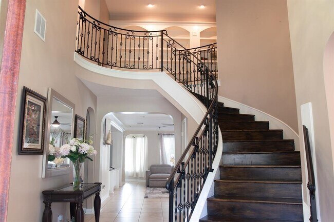 Building Photo - 9006 Stones Throw Ln