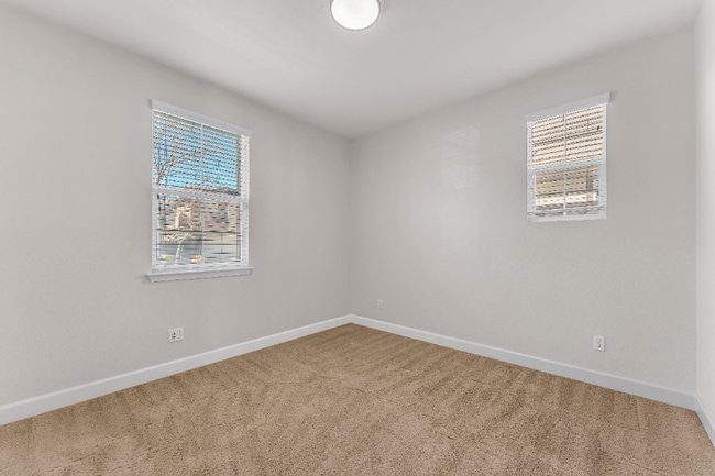 Foto del edificio - 2312 Keats Ln