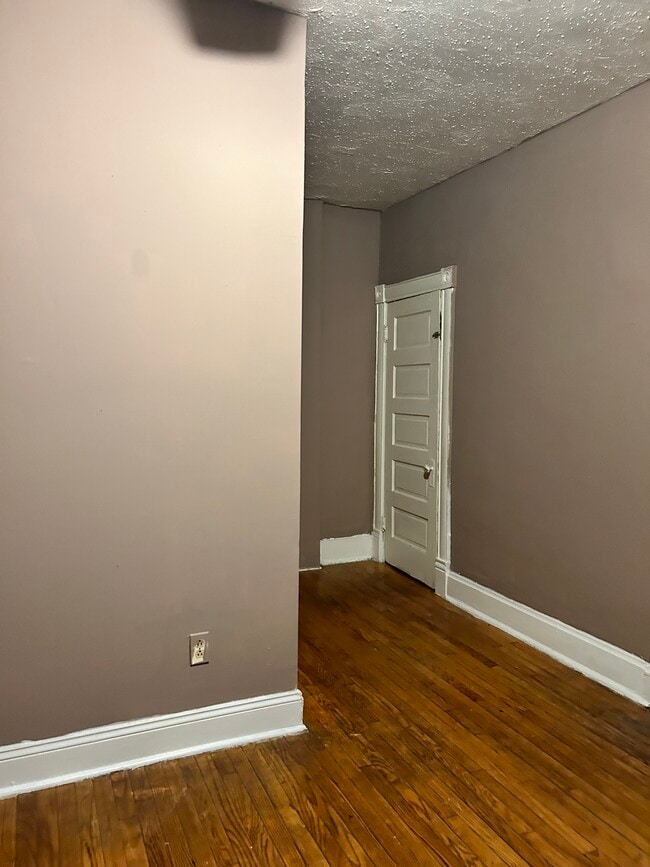 Building Photo - 4776 Maffitt Ave