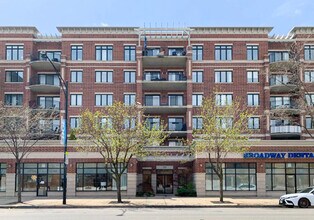 Building Photo - 5858 N Broadway