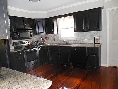 Foto del edificio - 520 Edinboro Dr