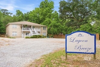 Building Photo - 2147 Henrietta Fulford Pl