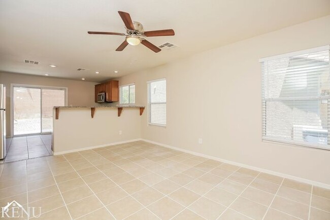 Building Photo - 457 Royal Bridge Drive