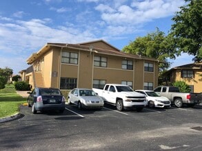 Building Photo - 6660 W 26th Ct