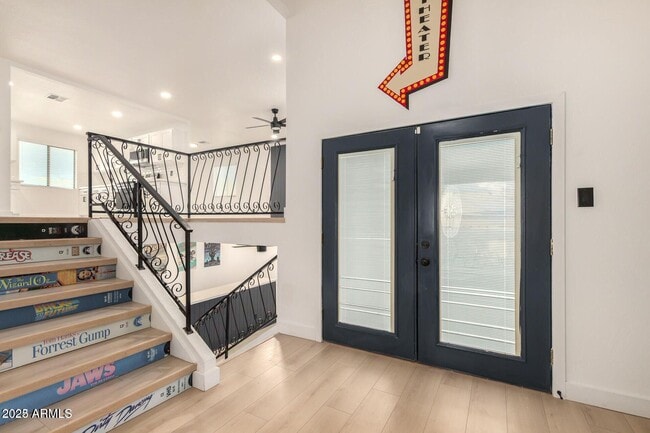 Foto del edificio - 429 E Greenway Dr
