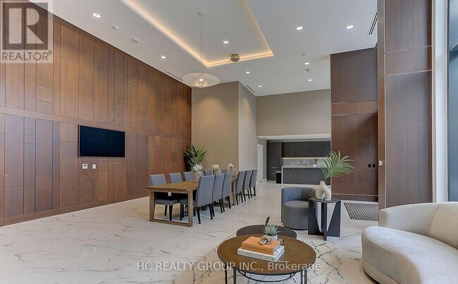 Photo du bâtiment - 95 McMahon Dr