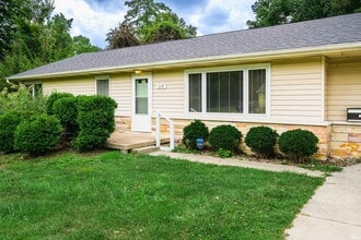 Building Photo - 117 N Hillsdale Dr