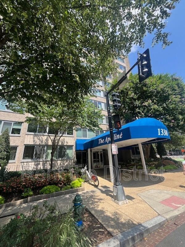 Building Photo - 1330 New Hampshire Ave NW