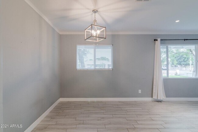 Building Photo - Fully Remodeled 3bd/2bath with Casita