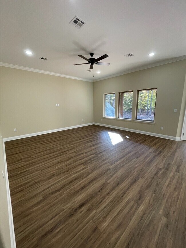 Building Photo - 148 Archie Dr