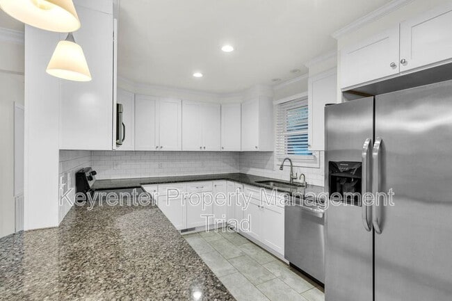 Building Photo - 1501 Quail Dr