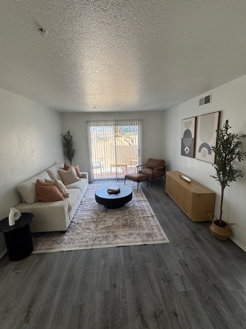 Living room - Longhorn Pavilion