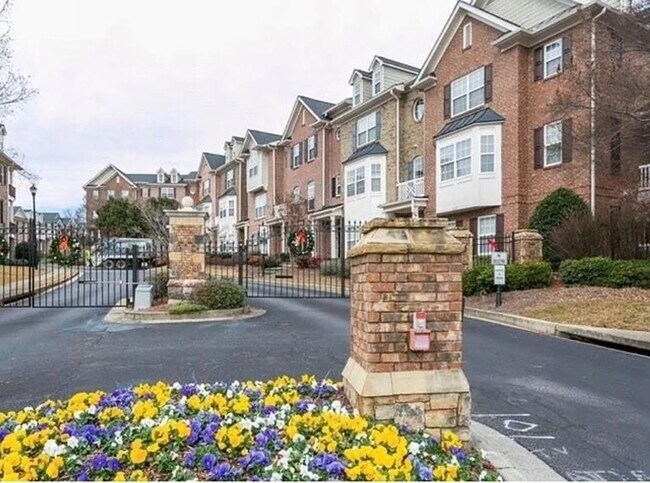 Building Photo - For Rent: Spacious 3-Bedroom, 2.5-Bath Townhome in Villages at Huntcrest – Lawrenceville, GA