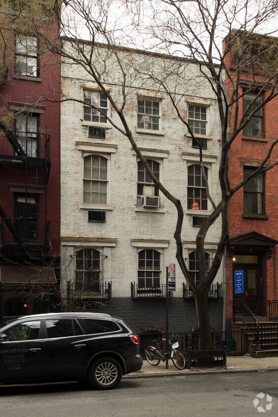 Building Photo - 139 Waverly Pl