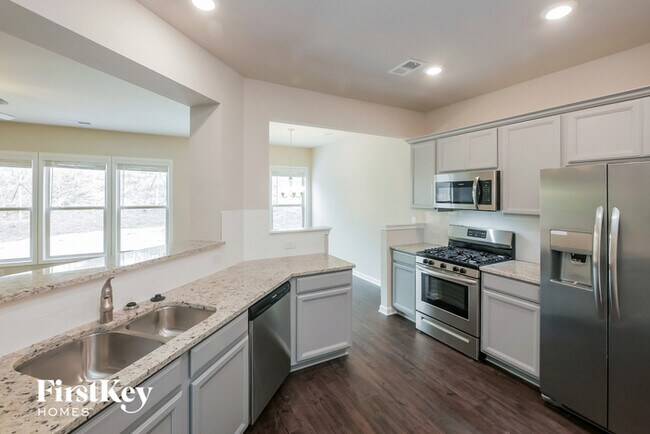 Building Photo - 3612 Moon Crest Dr