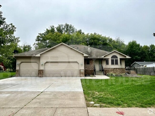 Building Photo - 11083 Ridge Point Blvd