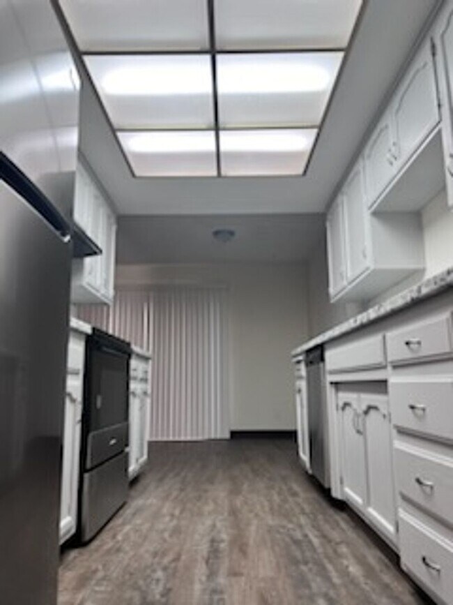 Foto del edificio - 261 W Alexander Ave