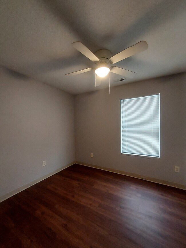 Foto del edificio - 179 S 6th St