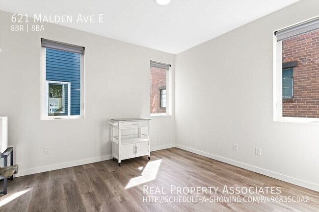 Building Photo - Brand New 8 bed/8 bath in Charming Capital...