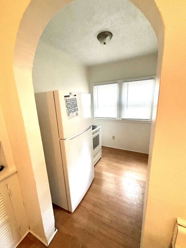 Foto del edificio - 1115 Woodbourne Ave