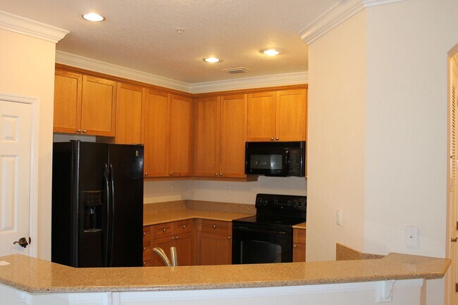 Foto del edificio - Beautiful ground floor unit in the Lakes of Windermere!