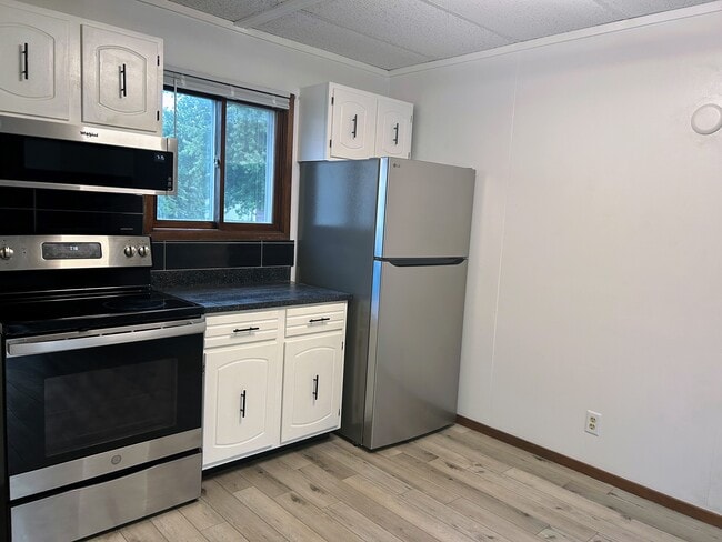 Building Photo - 1420 Maricopa Dr