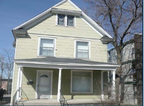 Primary Photo - 715 E Kingsley St