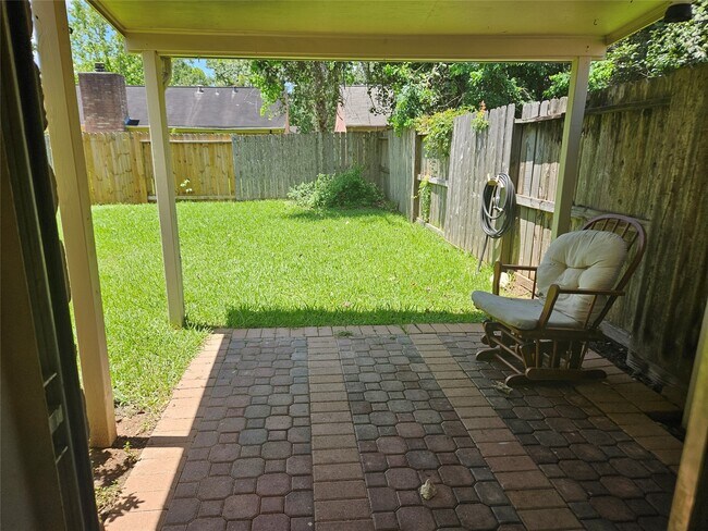 Building Photo - 2822 Chimneystone Cir