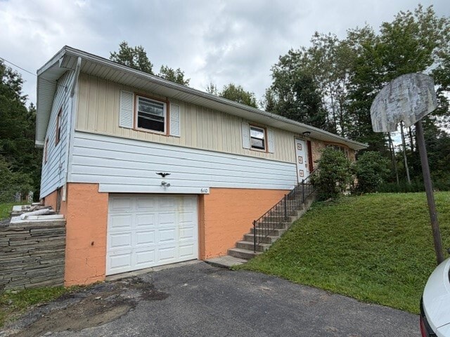 Building Photo - 610 N Rd