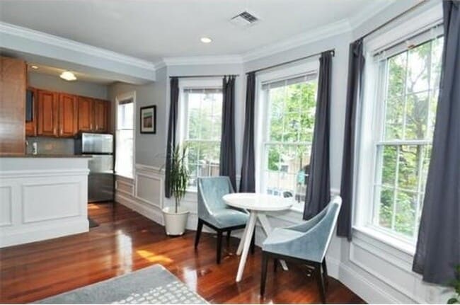 Foto del edificio - 613-615-615 Dorchester Ave