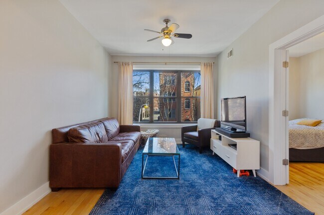 Building Photo - 1350 N Wolcott Ave