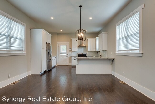 Building Photo - 4 br, 3 bath House - 1915 B 15th Ave N