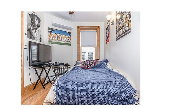 Foto del edificio - 14 S Russell St