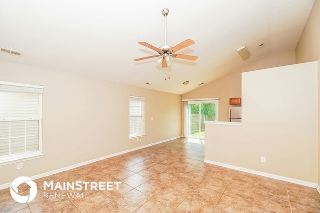Foto del edificio - 8238 Wallace Glen Dr