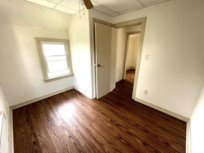 Foto del edificio - 951 W 21st St