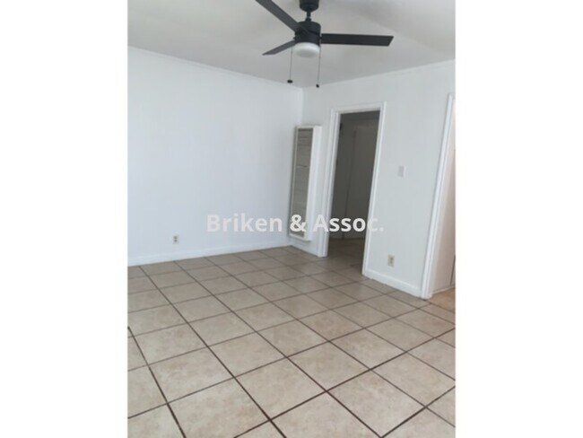 Foto del edificio - 3429 Polk St