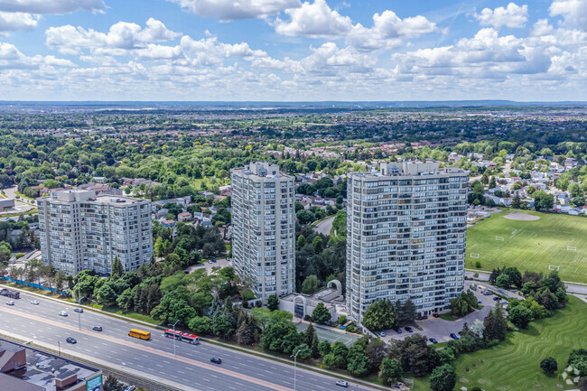 Photo aérienne - Belair Condos