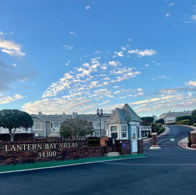 Building Photo - 34300 LANTERN BAY Dr