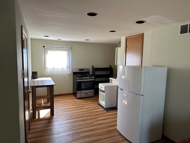 Foto del edificio - 8283 N Riley Rd