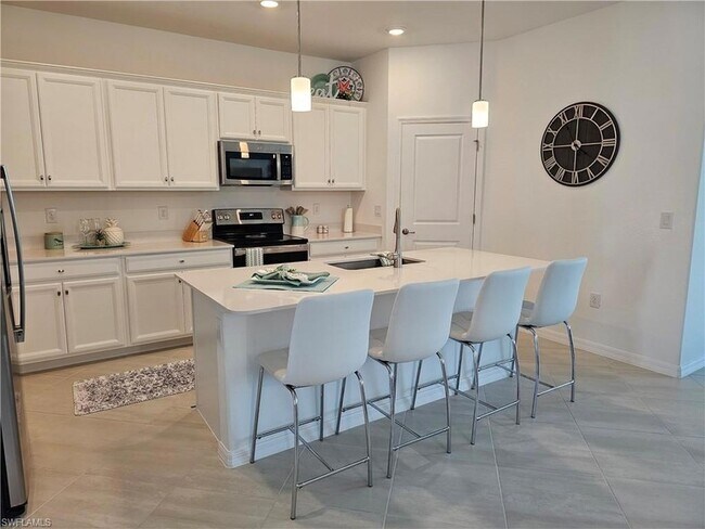 Foto del edificio - 2437 Orchard St