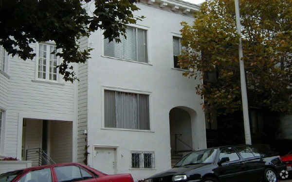 Building Photo - 324 Chestnut St