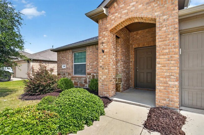 Building Photo - 416 Azalea Dr