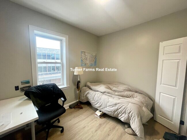 Foto del edificio - 114 Berkshire St
