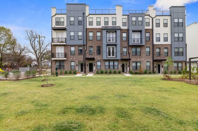 Foto del edificio - 1206 Coach Sta Aly