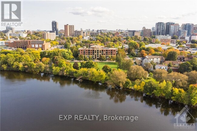 Building Photo - 316-316 Bruyère St