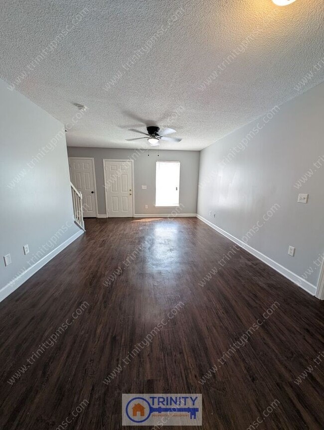 Building Photo - WOW!! Your new home awaits!