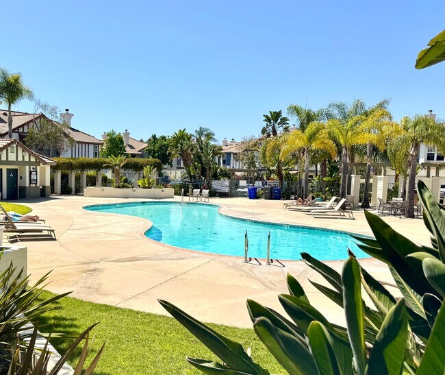 Foto del edificio - 402 Bay Berry Pl