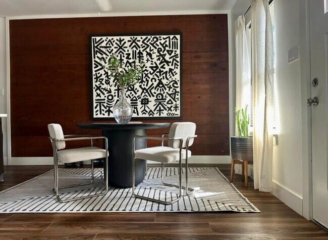 Foto del edificio - 407 Winnie St